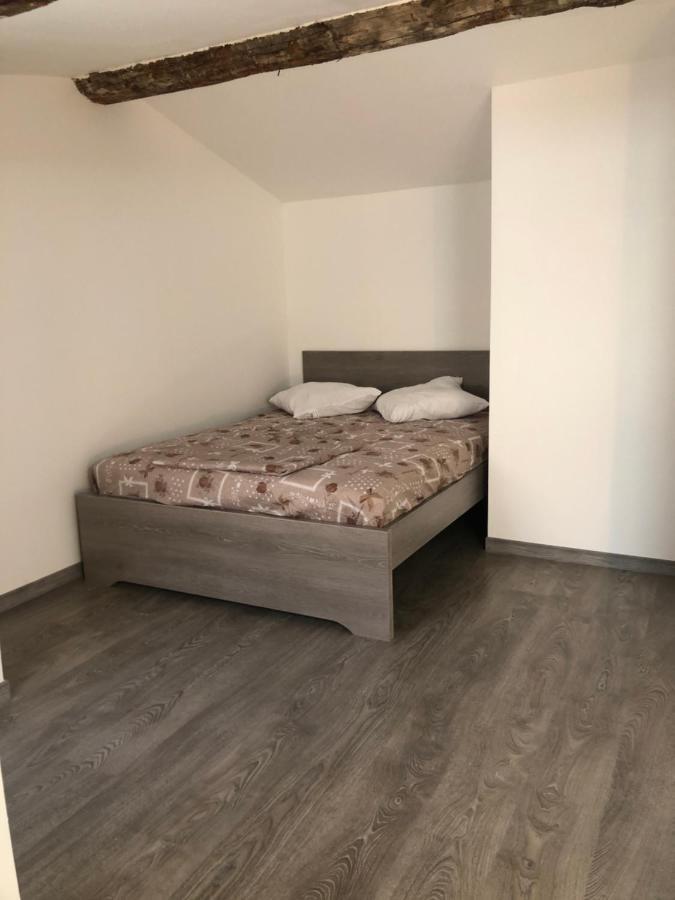 Appartement En Centre Ville Hyeres Exterior photo
